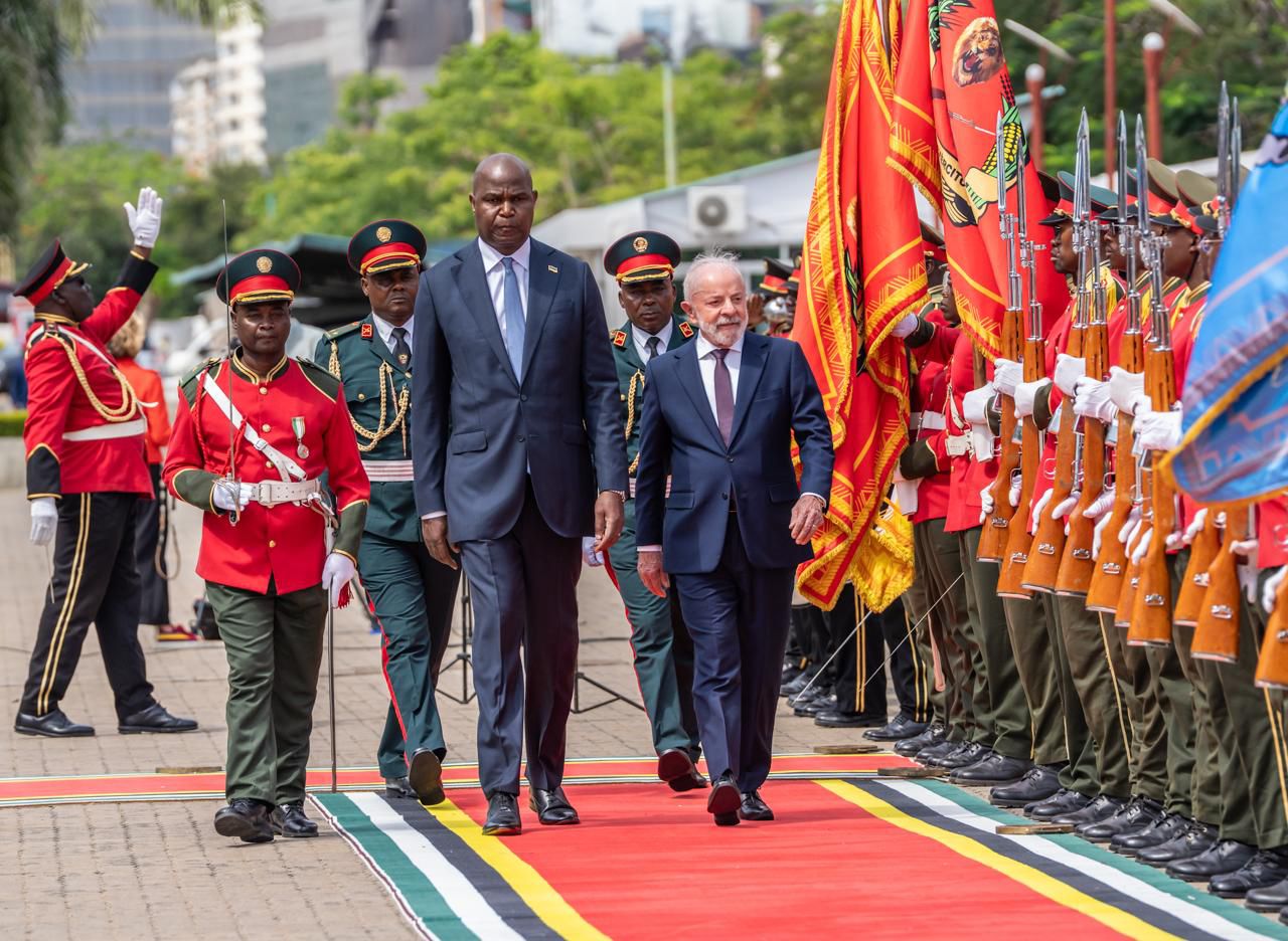 Lula da Silva inicia visita oficial a Mozambique reforzando lazos estratégicos